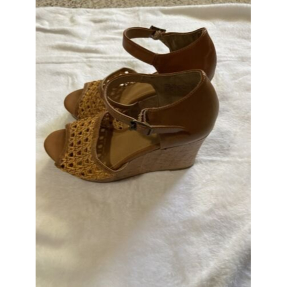 Maurices Eloise Size US 6 Women's Huarache Cork Wedge Heel Sandals Brown 106662 - Picture 4 of 10